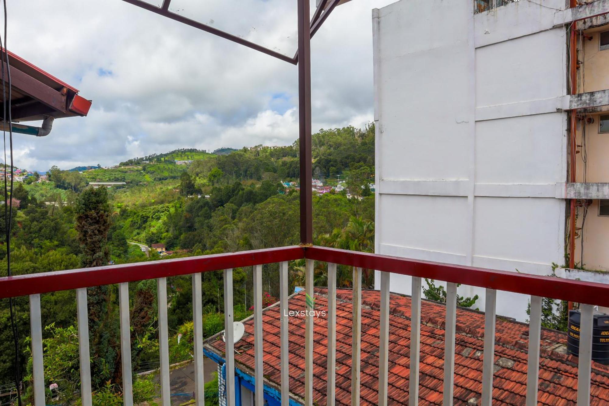 Vijaya Deepa Guest House By Lexstays Coonoor Esterno foto