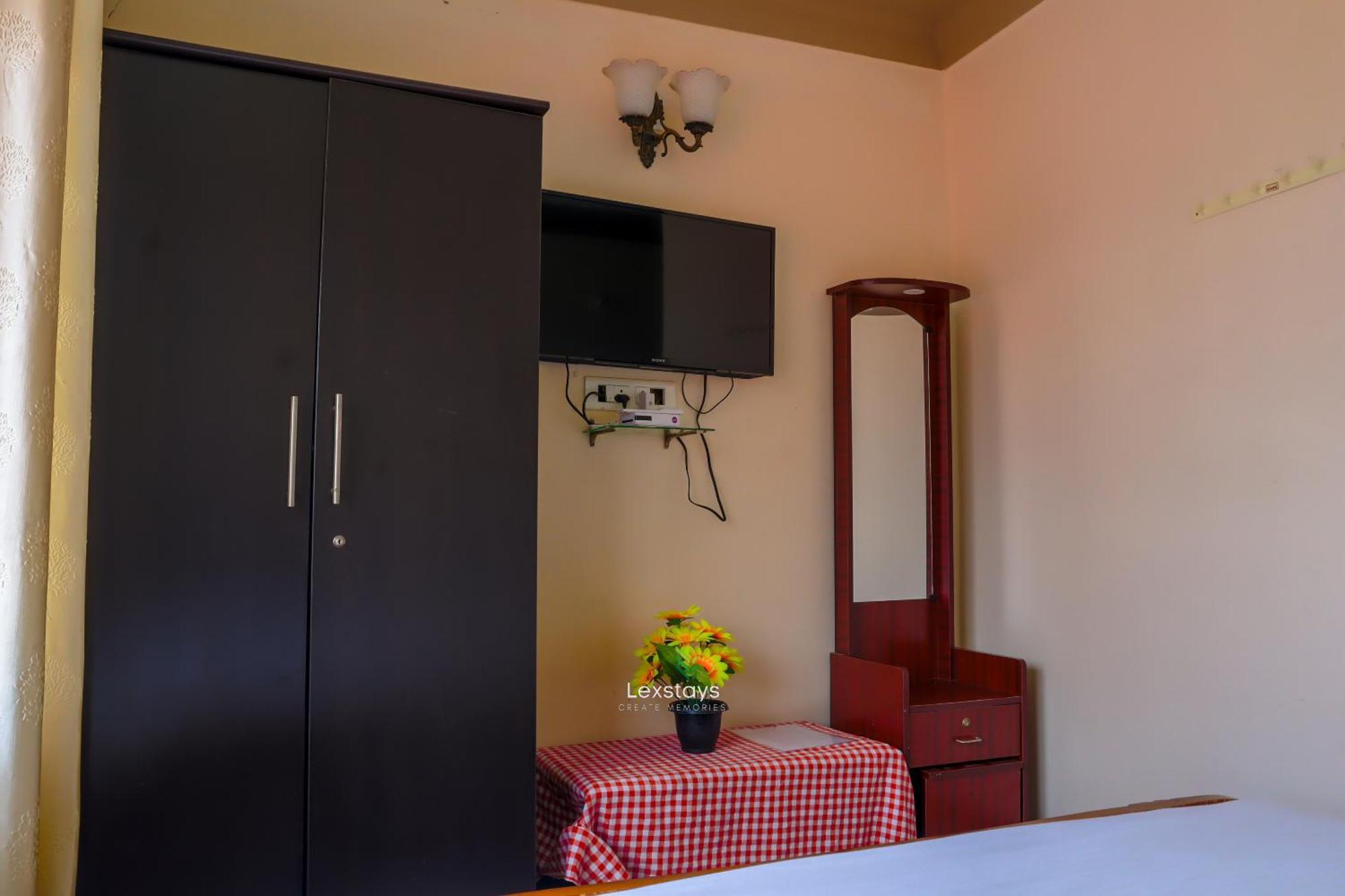 Vijaya Deepa Guest House By Lexstays Coonoor Esterno foto